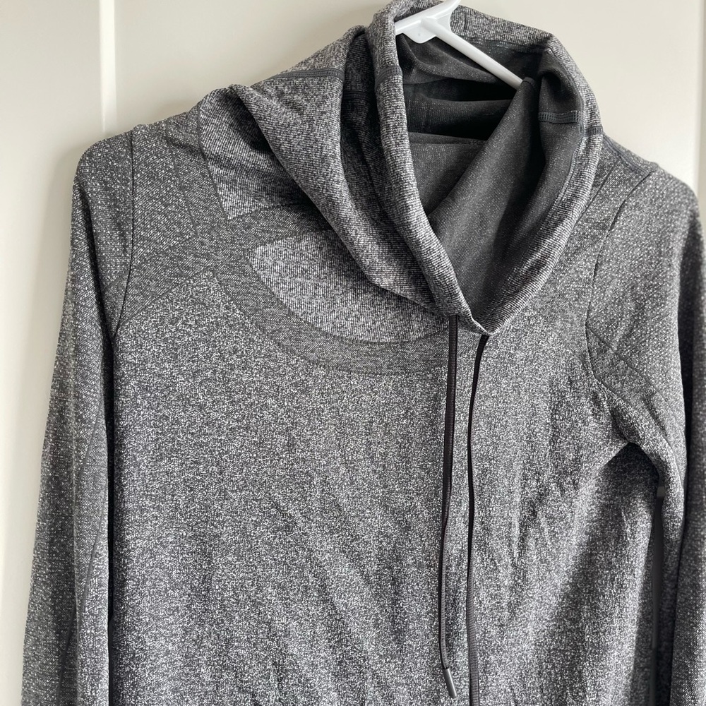 Under Armour Threadborne Pullover - image 5